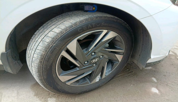 2023 Hyundai NEW I20 ASTA 1.2 MT, Petrol, Manual, 10,771 km, tyre