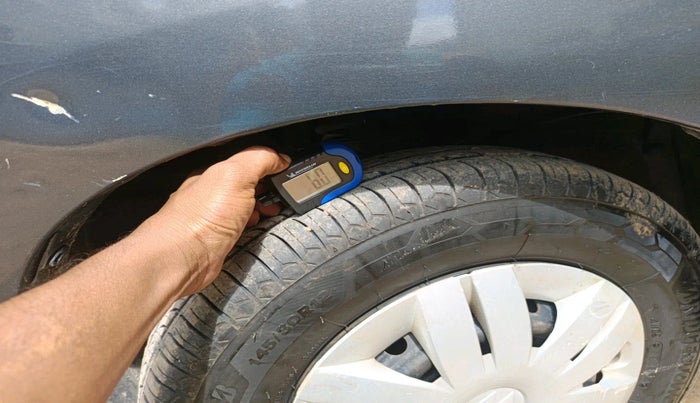 2020 Maruti Alto VXI, Petrol, Manual, 55,000 km, tyre