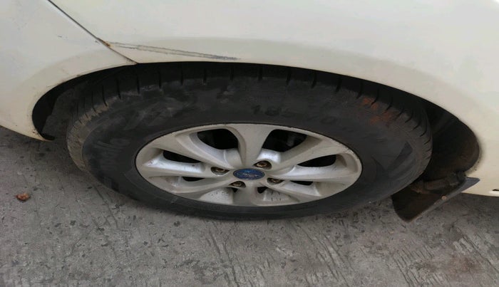 2012 Ford Figo EXI 1.4 DIESEL, Diesel, Manual, 1,09,711 km, tyre