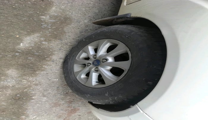 2012 Ford Figo EXI 1.4 DIESEL, Diesel, Manual, 1,09,711 km, tyre