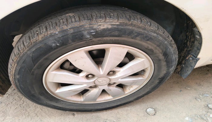 2013 Hyundai i20 SPORTZ 1.2, Petrol, Manual, 77,562 km, tyre