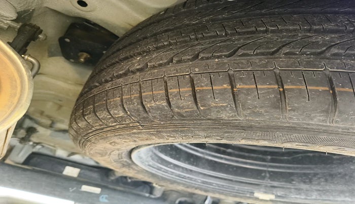 2023 MG HECTOR PLUS SHARP PRO 1.5 TURBO MT 6 STR, Petrol, Manual, 13,363 km, tyre