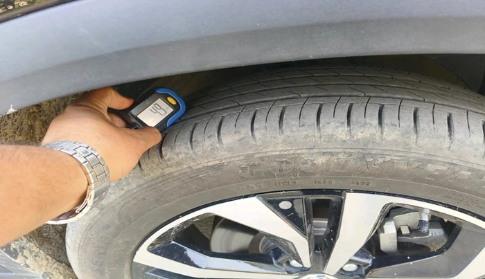 2023 MG HECTOR PLUS SHARP PRO 1.5 TURBO MT 6 STR, Petrol, Manual, 13,363 km, tyre