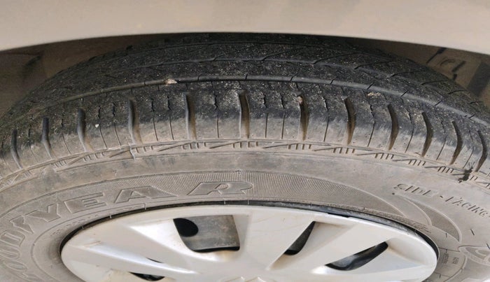 2014 Maruti Swift Dzire VXI, Petrol, Manual, 78,298 km, tyre