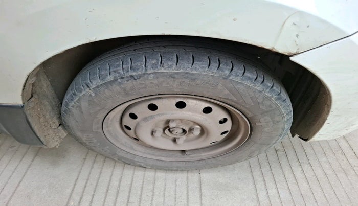 2014 Maruti Celerio LXI, Petrol, Manual, 79,656 km, tyre