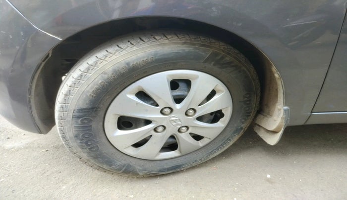 2012 Hyundai i10 SPORTZ 1.2, Petrol, Manual, 63,463 km, tyre