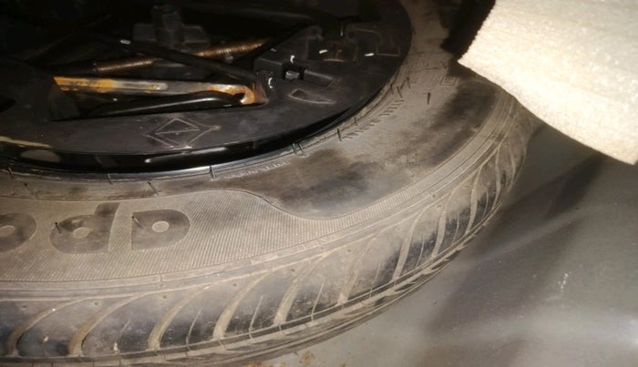 2012 Hyundai i10 SPORTZ 1.2, Petrol, Manual, 63,463 km, tyre