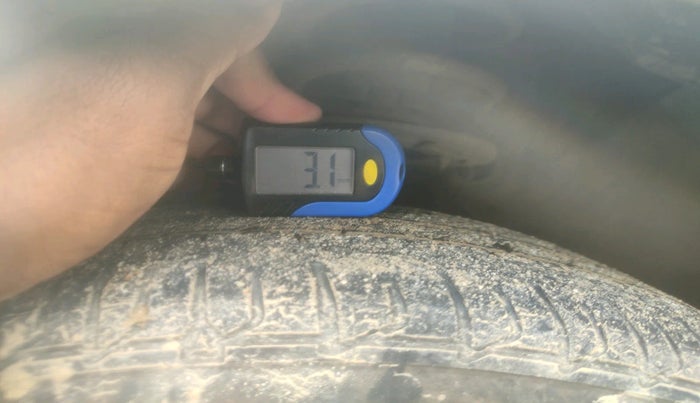 2016 Maruti Baleno ZETA DIESEL 1.3, Diesel, Manual, 1,36,868 km, tyre