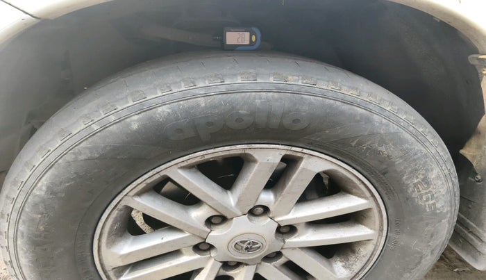 2014 Toyota Fortuner 3.0 4X2 MT, Diesel, Manual, 1,53,126 km, tyre