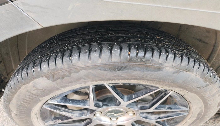 2023 Hyundai VENUE S(O) 1.2, Petrol, Manual, 54,429 km, tyre