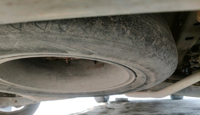 2012 Mahindra XUV500 W8, Diesel, Manual, 97,347 km, tyre