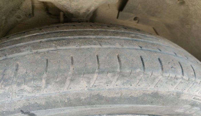 2012 Mahindra XUV500 W8, Diesel, Manual, 97,347 km, tyre