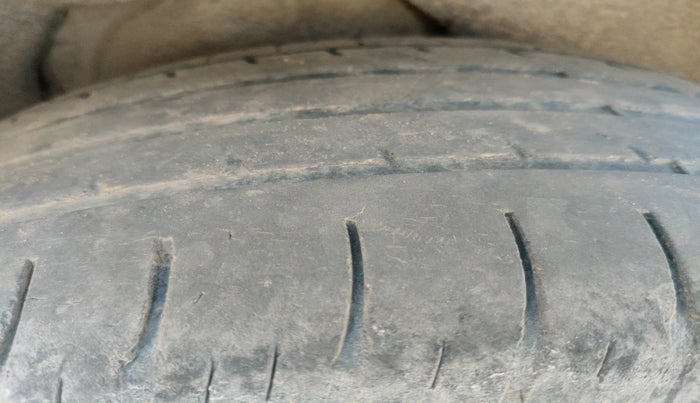 2012 Mahindra XUV500 W8, Diesel, Manual, 97,347 km, tyre