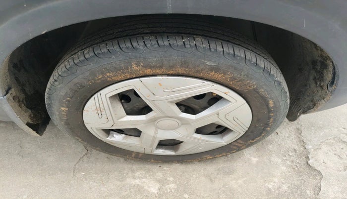 2024 Tata NEXON SMART+ SUNROOF 1.2 PETROL, Petrol, Manual, 19,684 km, tyre