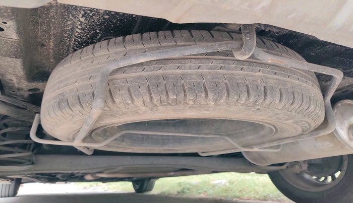 2021 Maruti XL6 ALPHA AT, Petrol, Automatic, 1,12,486 km, tyre