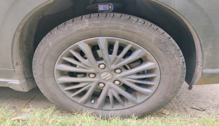 2021 Maruti XL6 ALPHA AT, Petrol, Automatic, 1,12,486 km, tyre