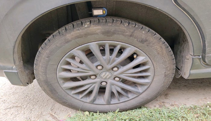 2021 Maruti XL6 ALPHA AT, Petrol, Automatic, 1,12,486 km, tyre