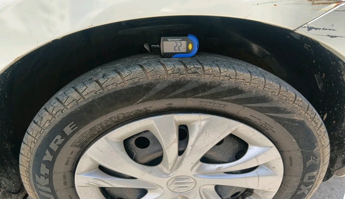 2022 Maruti Swift VXI, Petrol, Manual, 31,858 km, tyre