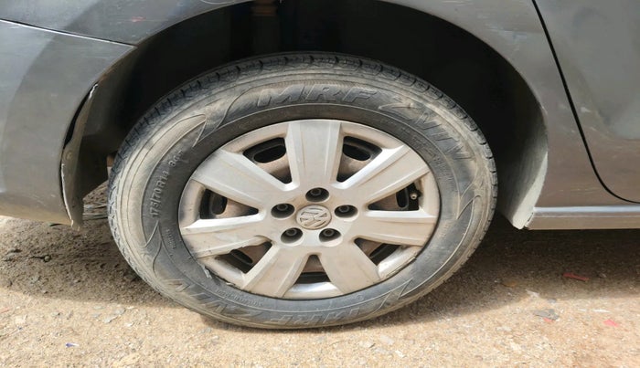 2013 Volkswagen Vento TRENDLINE DIESEL 1.6, Diesel, Manual, 1,67,944 km, tyre