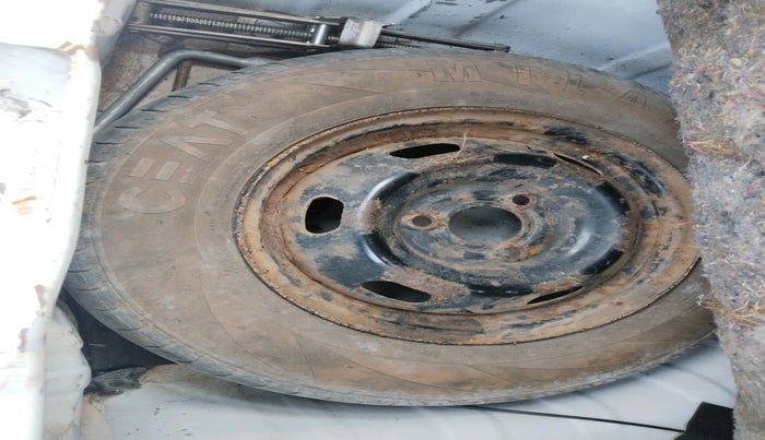 2018 Renault Kwid RXT 0.8 (O), Petrol, Manual, 44,066 km, tyre