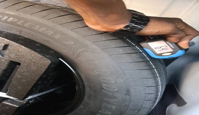 2022 Skoda SLAVIA Ambition Plus 1.0 TSI AT, Petrol, Automatic, 17,940 km, tyre