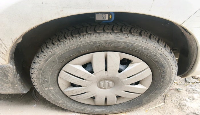 2015 Maruti Alto 800 LXI, Petrol, Manual, 22,357 km, tyre