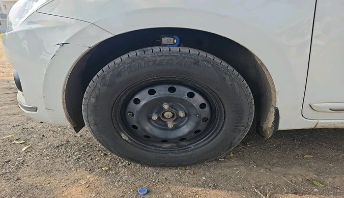 2018 Maruti Dzire VDI, Diesel, Manual, 1,18,241 km, tyre