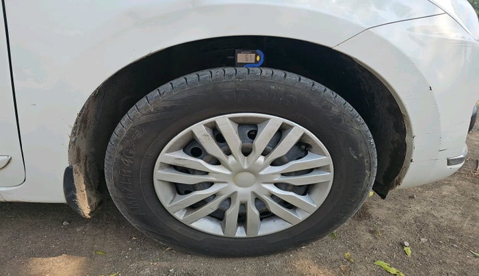 2018 Maruti Dzire VDI, Diesel, Manual, 1,18,241 km, tyre