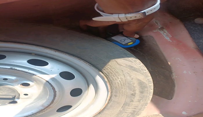 2011 Tata Indica EV2 LX, Diesel, Manual, 1,44,837 km, tyre