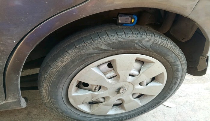 2014 Maruti Wagon R 1.0 LXI CNG, Petrol, Manual, 1,03,168 km, tyre