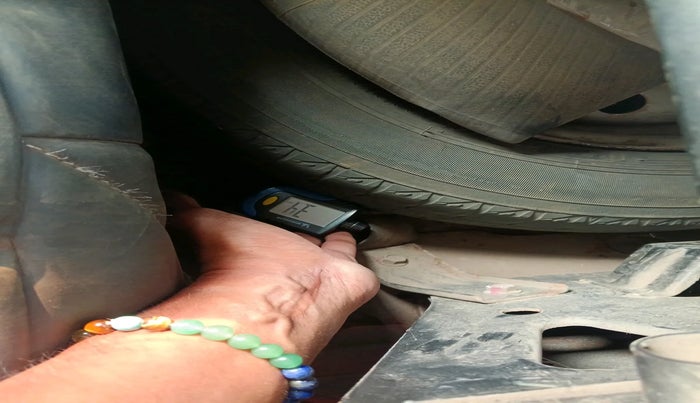 2014 Maruti Wagon R 1.0 LXI CNG, Petrol, Manual, 1,03,168 km, tyre