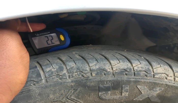 2012 Hyundai i20 MAGNA 1.2, Petrol, Manual, 1,09,452 km, tyre