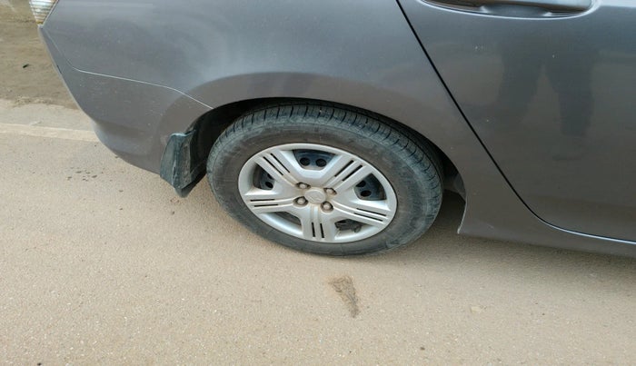 2011 Honda City 1.5L I-VTEC S MT, Petrol, Manual, 1,15,243 km, tyre