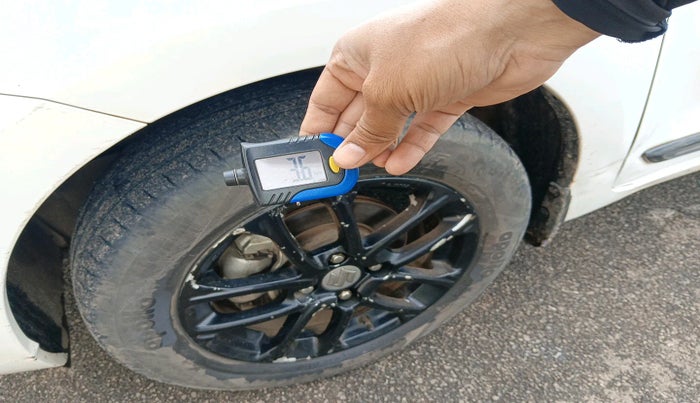 2023 Maruti Swift ZXI, Petrol, Manual, 25,423 km, tyre