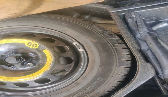 2012 Skoda Yeti ELEGANCE 2.0 TDI CR 4X4, Diesel, Manual, 1,47,758 km, tyre