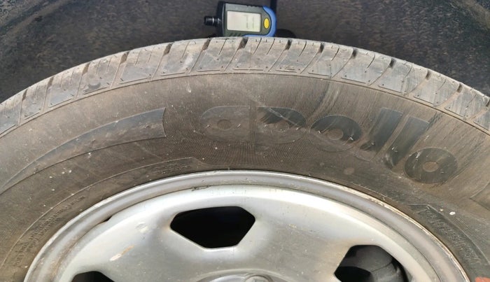 2022 Tata Safari XM, Diesel, Manual, 64,906 km, tyre