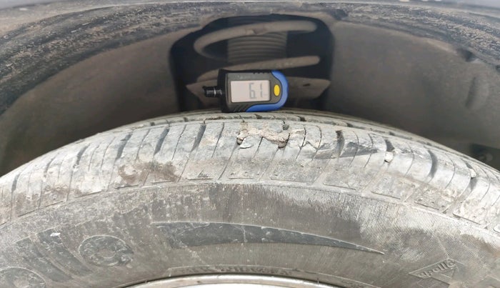 2022 Tata Safari XM, Diesel, Manual, 64,906 km, tyre