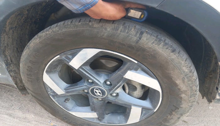 2019 Hyundai VENUE SX 1.4 CRDI, Diesel, Manual, 91,200 km, tyre