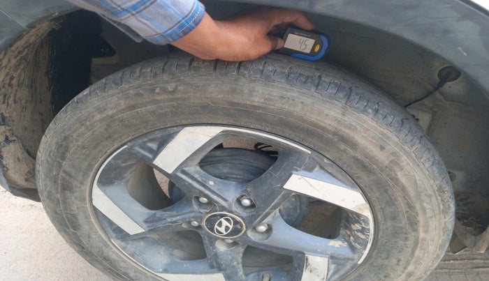 2019 Hyundai VENUE SX 1.4 CRDI, Diesel, Manual, 91,200 km, tyre