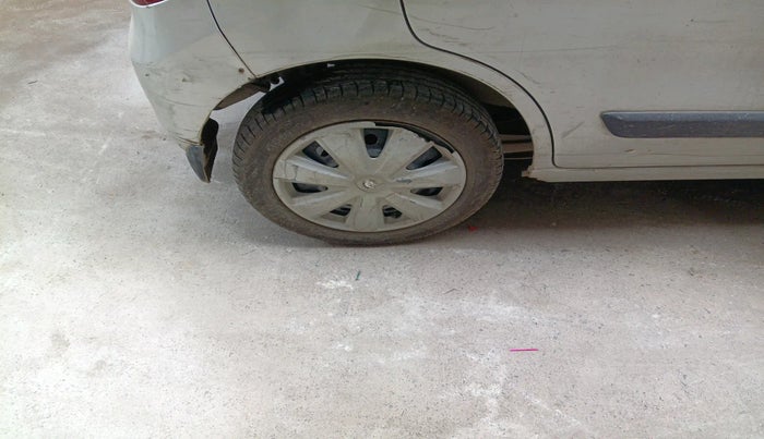 2014 Maruti Wagon R 1.0 VXI, Petrol, Manual, 82,574 km, tyre