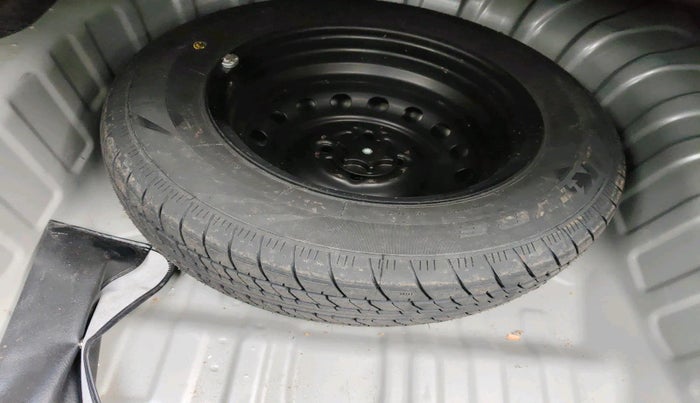 2018 Nissan Sunny XV CVT, Petrol, Automatic, 50,622 km, tyre