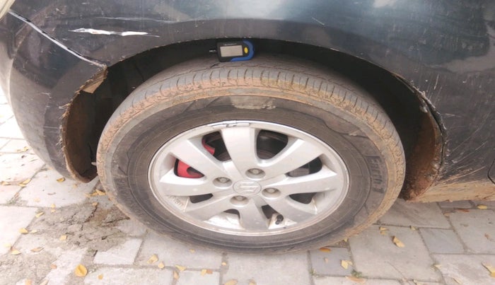 2011 Maruti Ritz ZXI, Petrol, Manual, 15,541 km, tyre