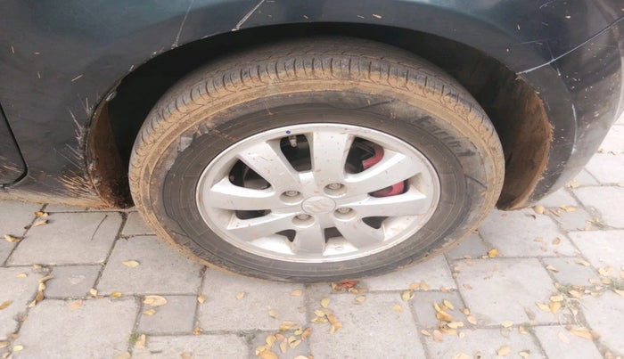 2011 Maruti Ritz ZXI, Petrol, Manual, 15,541 km, tyre