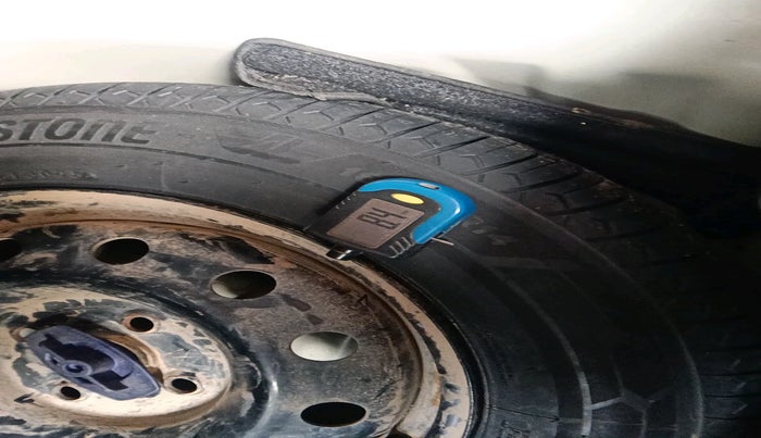 2021 Maruti Swift VXI, Petrol, Manual, 45,539 km, tyre