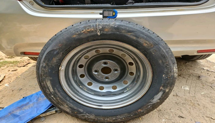 2019 Maruti Dzire LXI, Petrol, Manual, 91,535 km, tyre