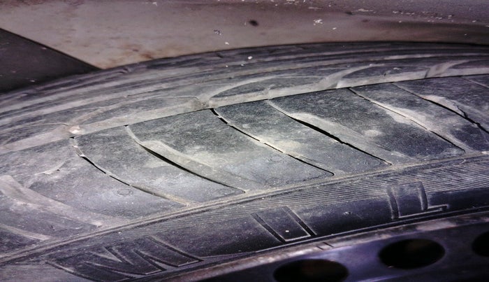 2014 Honda Brio VX MT, Petrol, Manual, 58,207 km, tyre