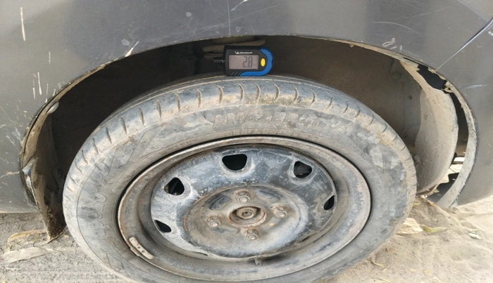 2016 Maruti Alto K10 VXI, Petrol, Manual, 1,54,876 km, tyre