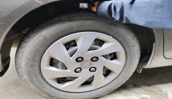 2015 Honda Amaze 1.5L I-DTEC S, Diesel, Manual, 1,43,193 km, tyre