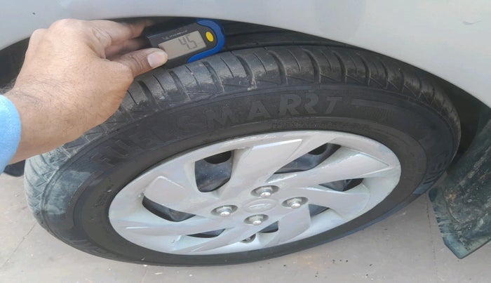 2019 Hyundai NEW SANTRO ASTA MT, Petrol, Manual, 43,446 km, tyre