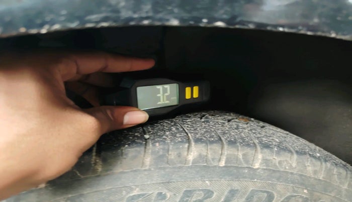 2010 Ford Figo EXI 1.4 DIESEL, Diesel, Manual, 1,40,000 km, tyre